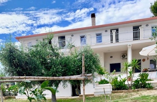 Cagnano Varano Condo | Vrbo Property