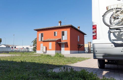 San Bonico Apartment | Vrenozi Home *2km HighwayA21/Private Parking