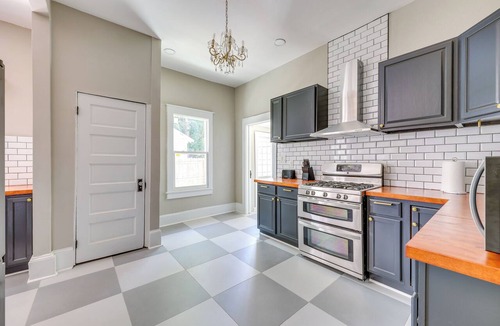 Eustis House | Walk to Parks & Dining! Historic Eustis Home