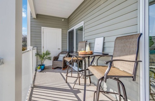 Rehoboth Beach Condo | Water Views: Balcony, Pool & Easy Parking