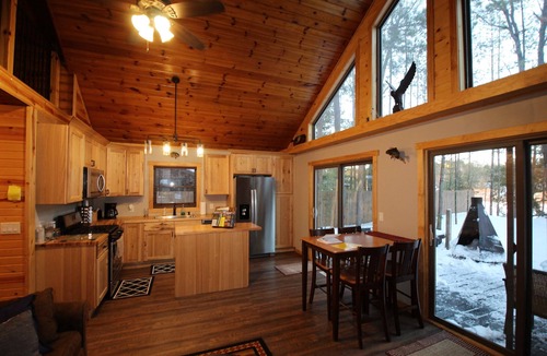 Elcho Cabin | Waterfront Home On Beautiful Lower Post Lake