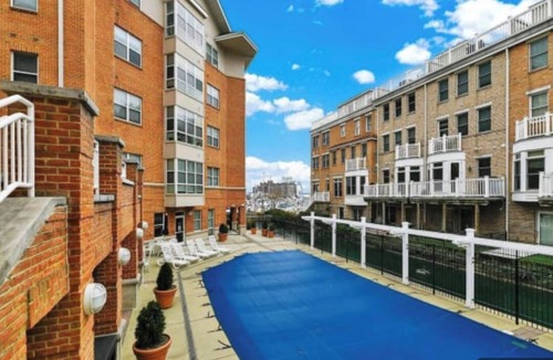 Federal Hill Condo | Waterfront property in Harborview