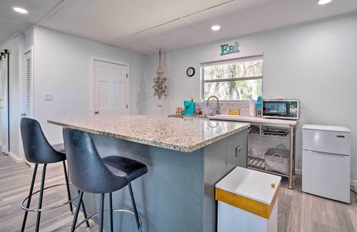 Fellowship Apartment | Waterfront Studio w/Dock Access in Inglis!