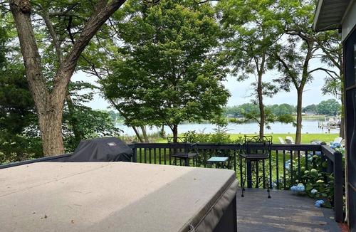 Chestertown House | Waterfront w/Deepwater Pier Walking Distance to Downtown Chestertown