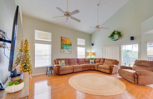 Weeki Wachee Gardens House | Weeki Wachee River Home on Main River!