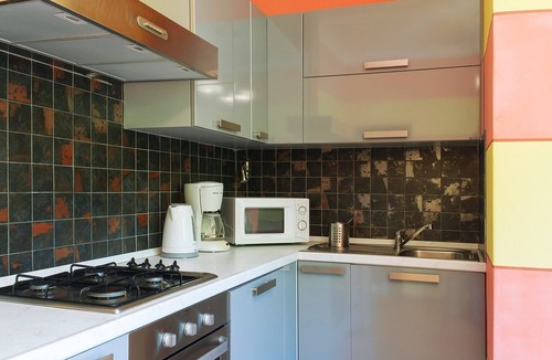 Cannobio House | Well-kept 5-room house with sun terrace and large solarium