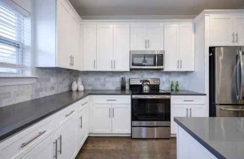 Charlotte Park House | West Side Charmer Convenient Location
