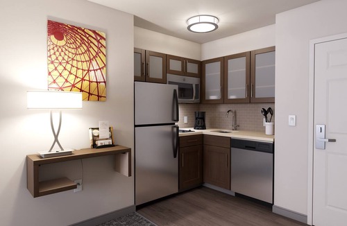 Rio Apartment | WFH friendly Studio in Virginia | Near Airport