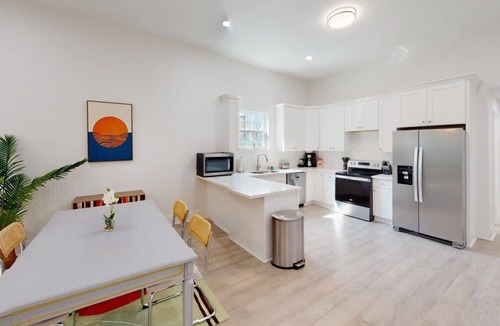 Mid-City House | Whimsical 5BD | Pool |Parking| Streetcar Location!