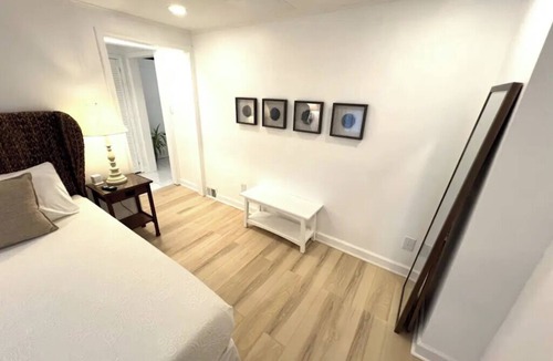 Rehoboth Beach Hotel | White Sand Room — Coastal Luxury & Relaxation at Mar Bella