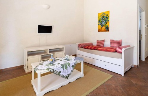 Strassoldo Apartment | Winery Villa Vitas Dépendance (App.1) by Interhome