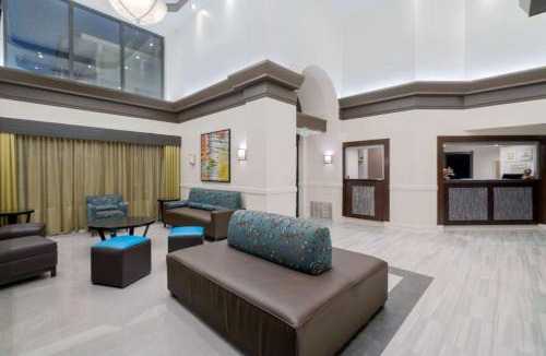 Ellendale Hotel | Wingate by Wyndham Memphis East