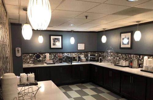 Linthicum Heights Hotel | Wingate by Wyndham Baltimore BWI Airport