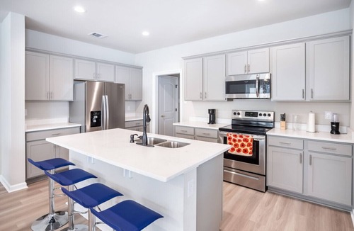 Highlands - Perkins Villa | Winners Paradise Steps from Tiger Country - BC1033