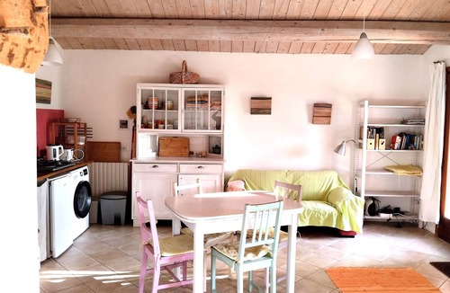 Barchi Apartment | Wonderful flat in the garden - ecologically between vineyard and olive grove