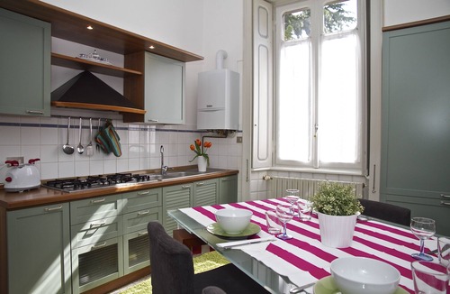 Viconago Villa | WONDERFUL OLD VILLA, WITH SPECTACULAR VIEW OF LAKE LUGANO.