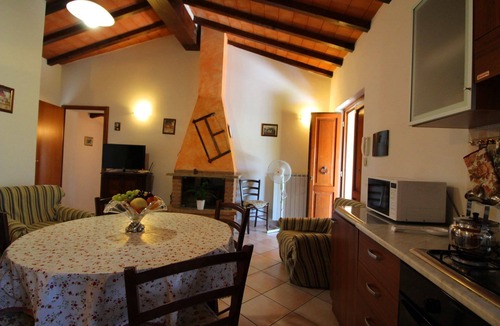 Marciano della Chiana Villa | Wonderful private villa for 9 people with WIFI, private pool, TV and pets allowed, close to Arezzo