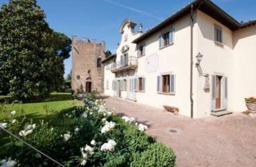 Castelfiorentino Villa | Wonderful private villa with WIFI, hot tub, A/C, private pool, TV, terrace, close to San Gimignano