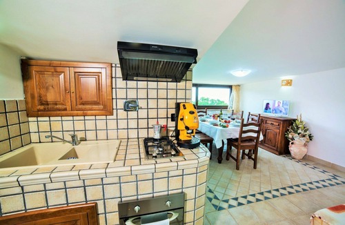 Montefiascone Villa | Wonderful private villa with private pool, WIFI, hot tub, A/C, TV, patio and panoramic view