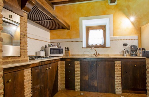 San Romano in Garfagnana Villa | Wonderful private villa for 10 people with private pool, WIFI, TV, terrace and pets allowed
