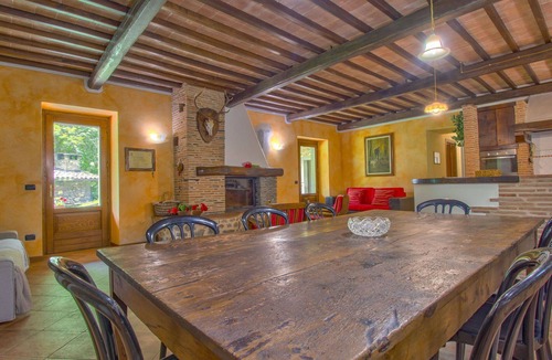 San Romano in Garfagnana Villa | Wonderful private villa for 10 people with private pool, WIFI, TV, terrace and pets allowed