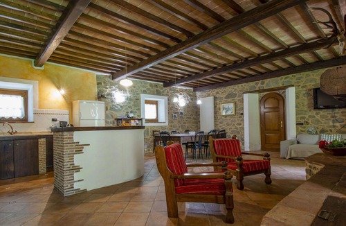 San Romano in Garfagnana Villa | Wonderful private villa for 10 people with private pool, WIFI, TV, terrace and pets allowed