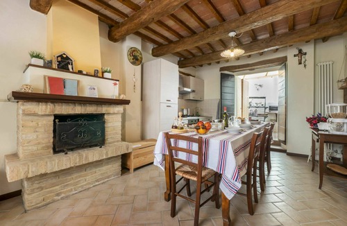 Casinina House | Wonderful private villa with private pool, WIFI, hot tub, TV, pets allowed and panoramic view