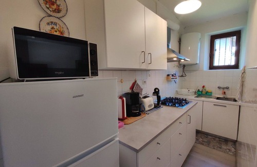 Cremia House | Wonderful private villa for 10 people with WIFI, TV, terrace and pets allowed