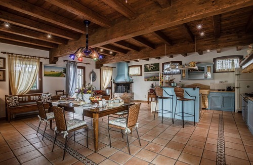 Ca' Pirami Villa | Wonderful private villa with WIFI, private pool, hot tub, A/C, TV, pets allowed and panoramic view
