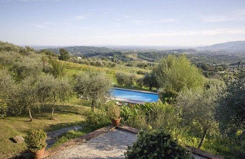 Capannori Villa | Wonderful villa with hot tub, private pool, A/C, WIFI, TV, patio and panoramic view, close to L.