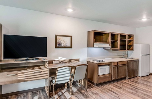 West Des Moines Hotel | Woodspring Suites West Des Moines