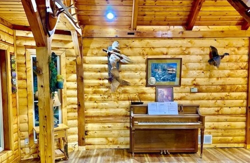 Waterville Cabin | Yellow River Lodge w/ Pool and Hot Tub Jacuzzi