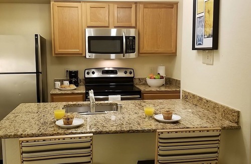 White Station House | Your Home Far Away From Home! 3 Units Close to Memphis Zoo, Pets Allowed!