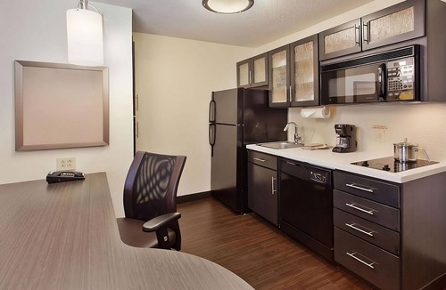 Somerset Apartment | Your Relaxing Getaway Awaits! Pet-Friendly unit, near Buffalo Ridge Park