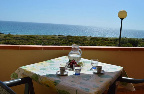Funtana Meiga Apartment | Zigantes' Apartment on the beach 100 meters from the sea