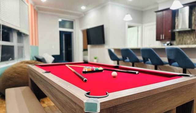 1 Garage Parking/Skyline Rooftop/PingPong/Balcony