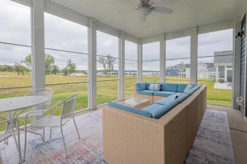 2728 Harbor Court