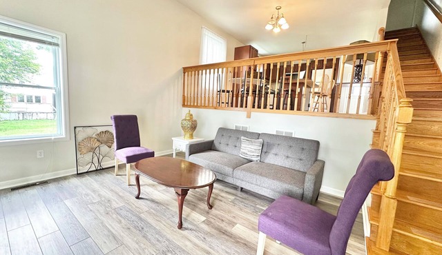 3 Bedroom 2 Bath Modern Town Home Near GMC