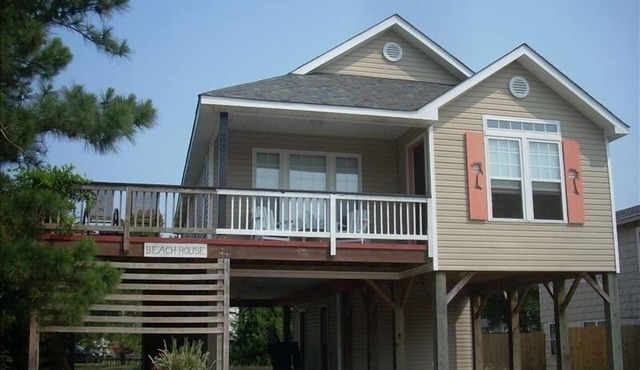 3 bedroom-pet friendly-great reviews! July 18-25, 2026 available!