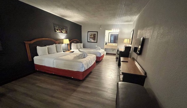 4 Inviting Rooms w/Breakfast | Cultural Explorer Stay -Close to Museums & Parks