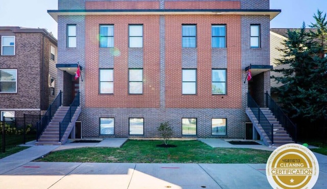 4-Unit Building Sleeping for 34 ABODEbucks