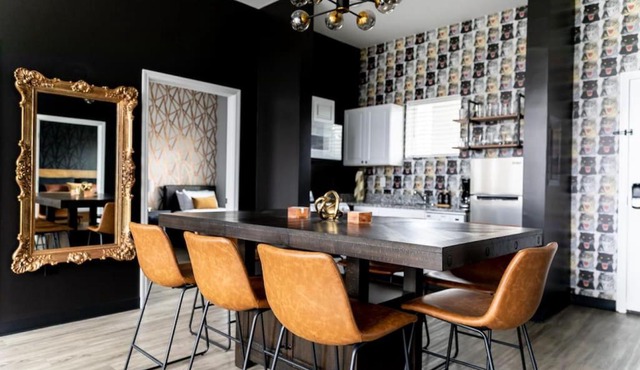 5 Points Retreat in East Nashville Walk to Restaurants Bars and Music
