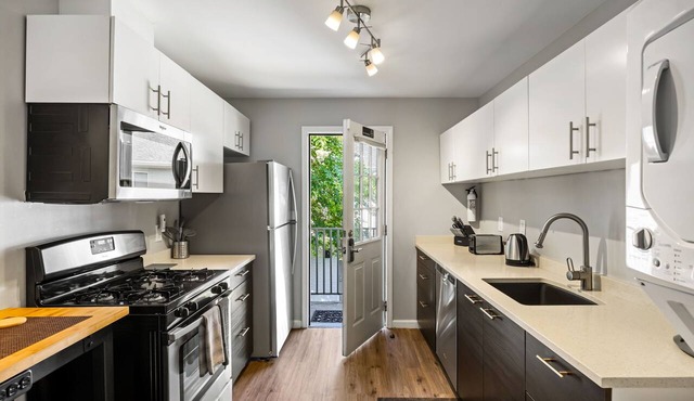 (BC2bD) Save Your Marriage! Be in Your Own Space in the Perfect Getaway