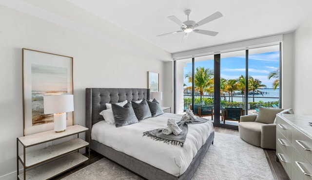 Beautiful Coastal Condo: Stunning Riverfront Views & Resort Amenities!