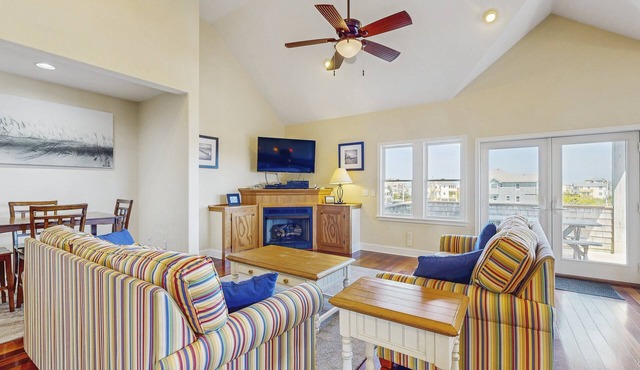 Beautiful Home with pool, hot tub, AC, W/D, & fireplace