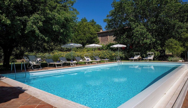 Beautiful private villa for 8 guests with WIFI, A/C, private pool, veranda and panoramic view