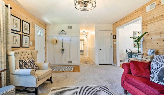 Berkeley Springs Vacation Home w/Fire Pit!
