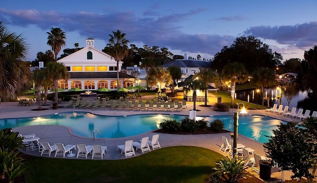 Boating, Kayaking & Manatee Experiences | Plantation Resort