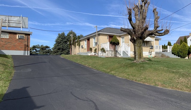 Budget Inn