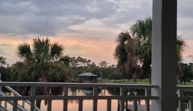 Charming 3-bedroom house on quiet cove in Pass Christian